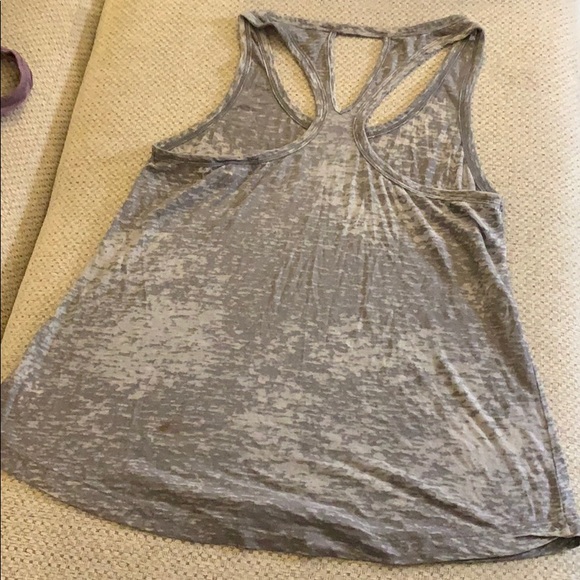 90 degree, Kenar and EVCR tank tops size L - Picture 6 of 6